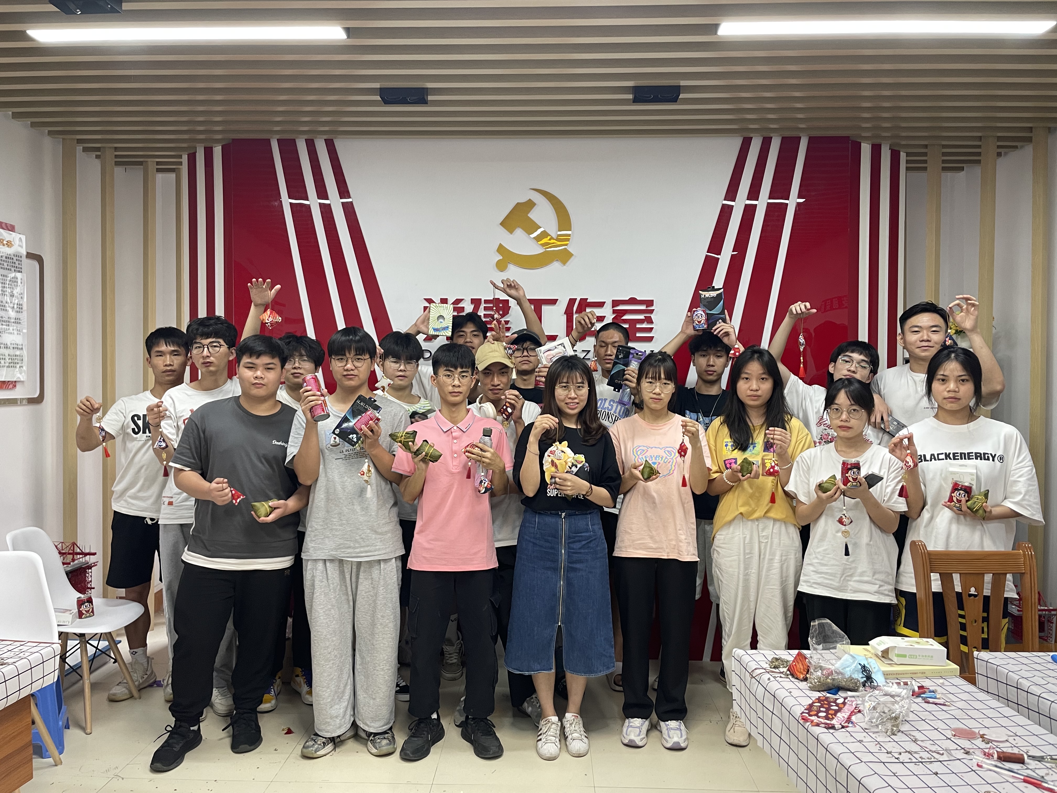 師生代表合影留念