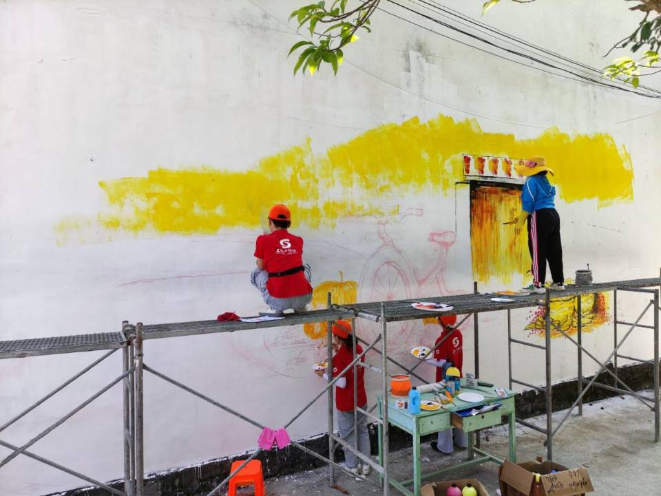 學校赴都安縣群樂村開展暑期“三下鄉”“繪美鄉村，傳承添彩”主題社會實踐活動