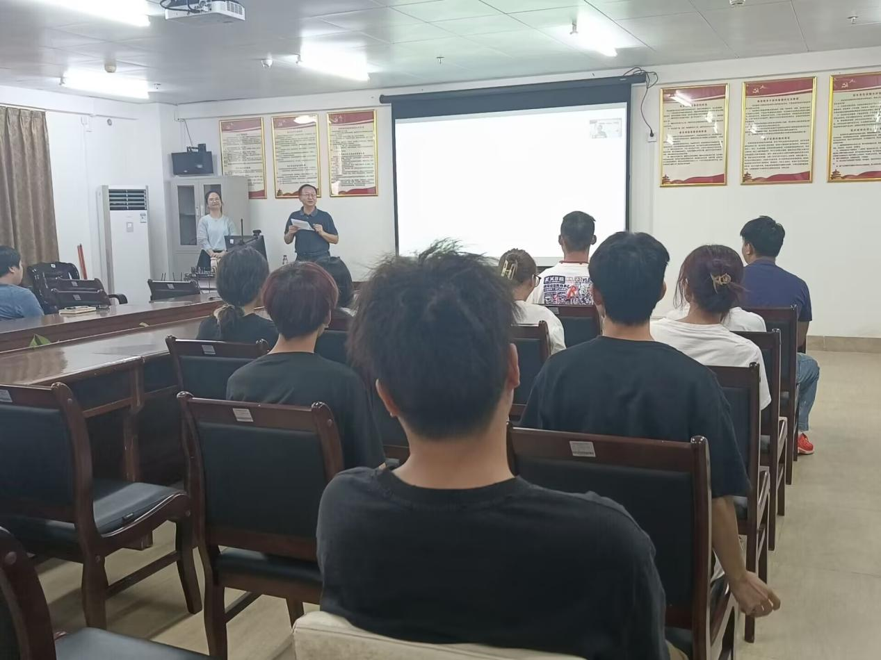 王振豐院長介紹主講嘉賓