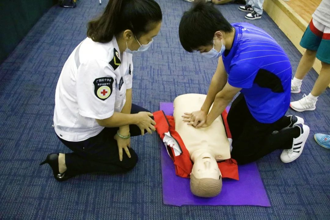 現(xiàn)場教授救護知識