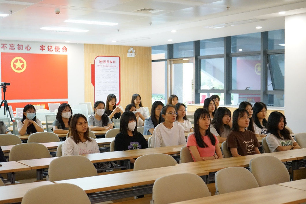 讀書(shū)交流活動(dòng)