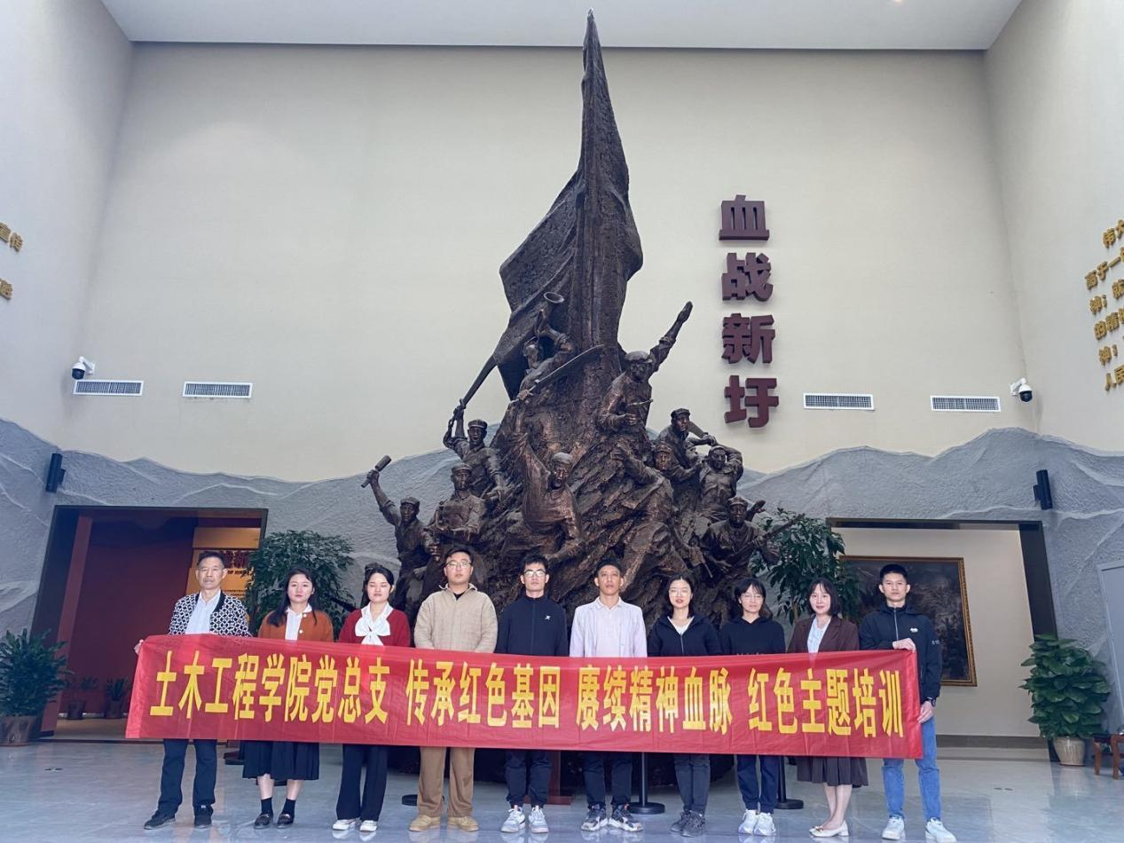 打卡新圩阻擊戰(zhàn)紀念館