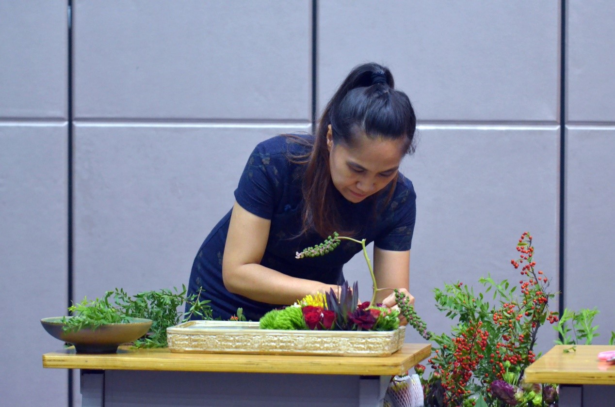楊雨軒老師中式花藝插花現(xiàn)場示范